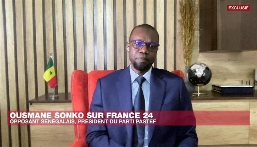 المعارض السنغالي عثمان سونكو (تويتر)