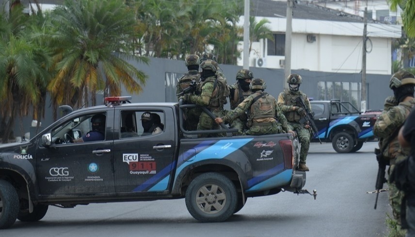 انتشار أمني للقوات المسلحة في شوارع الإكوادور (أ ف ب)