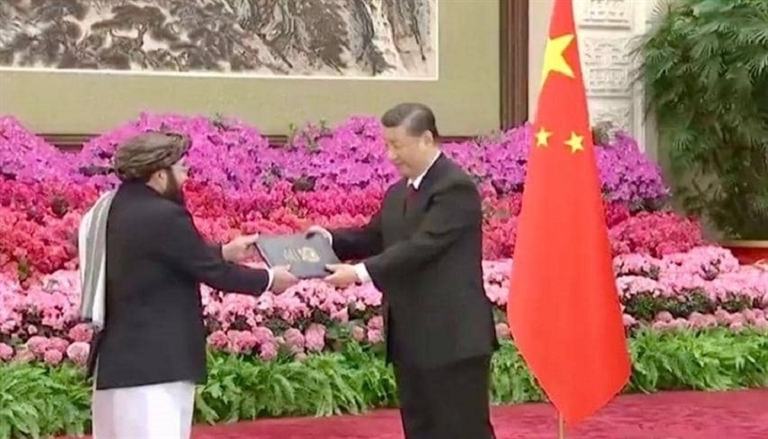 الرئيس الصيني شي جينبينغ يتقبل أوراق اعتماد سفير طالبان (إكس)