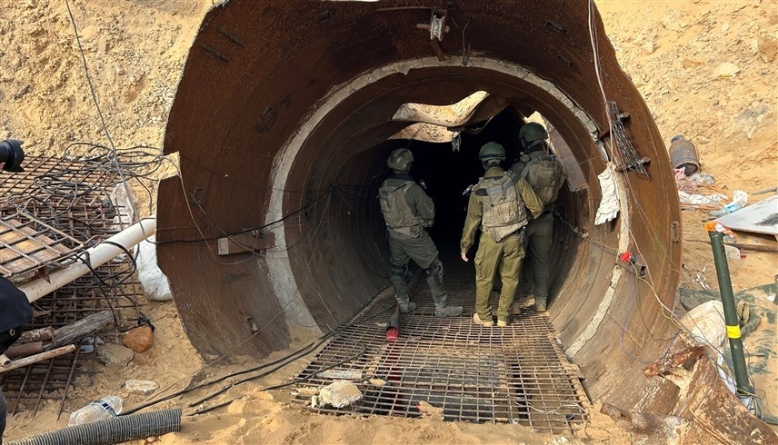 جنود إسرائيليون أمام أحد أنفاق حماس (أرشيف)