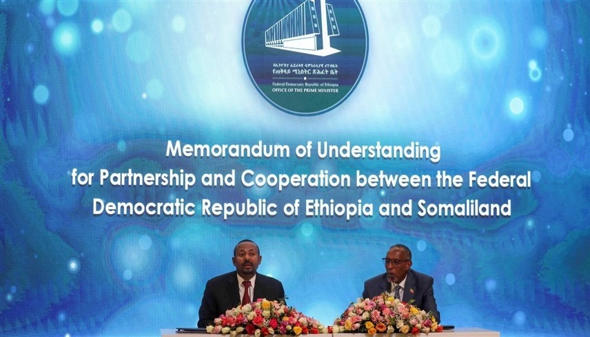 خلال توقيع الاتفاق بين إثيوبيا وأرض الصومال (رويترز)
