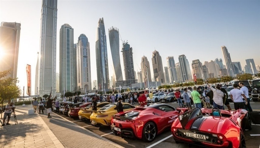 عرض للسيارات في الإمارات (أرشيف)