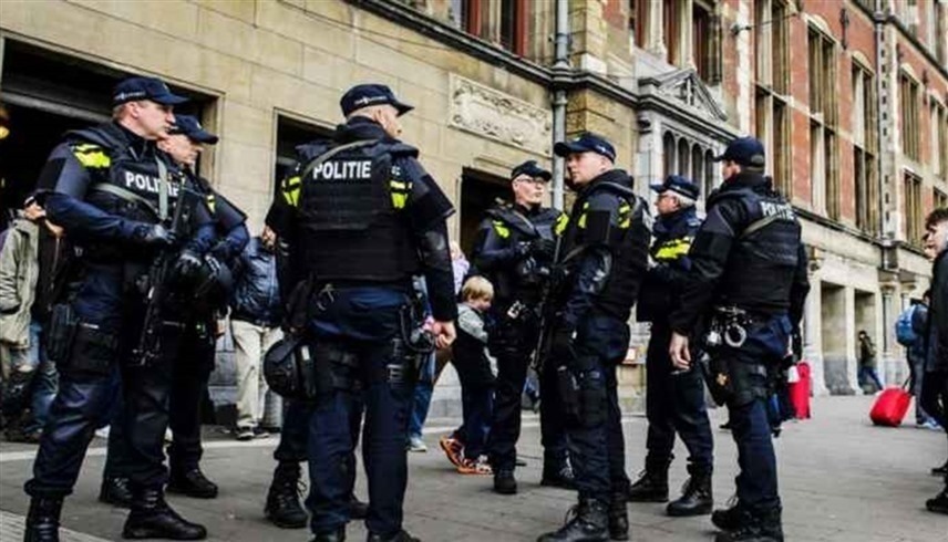 عناصر من الشرطة الهولندية  (أرشيف)