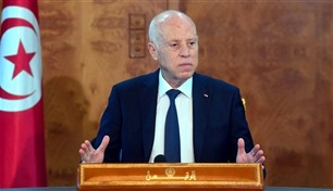 الرئيس التونسي يقيل قيادات من الأمن