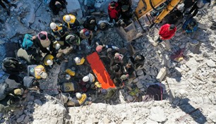 7100 حصيلة ضحايا الزلزال في تركيا وسوريا 