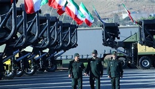 الحرس الثوري الإيراني: بدايات تأسيس قاتمة وتصدّع كبير قادم