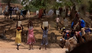 بعد شهر من الاشتباكات في السودان..ضحايا ونازحون بالآلاف والجوع يطرق الأبواب 