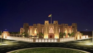 قطر تدين اقتحام وتخريب مبنى سفارتها في السودان 