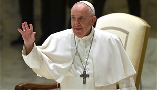 البابا فرنسيس يخضع لعملية جراحية طارئة