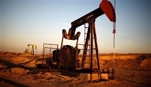 النفط يهبط وسط مخاوف الطلب.. ويتجه لثاني خسارة أسبوعية