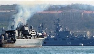 الأسطول الروسي يغير تمركزه لفرض حصار على أوكرانيا