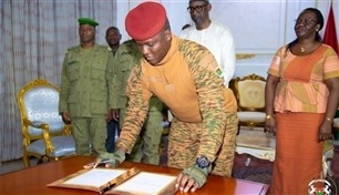 مالي والنيجر وبوركينا فاسو تشكل تحالفاً دفاعياً جديداً.. هل قرعت طبول الحرب؟