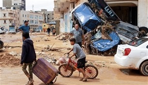 مساعدات أمريكية تصل إلى ليبيا.. ونزوح 43 ألفاً من منطقة الكارثة