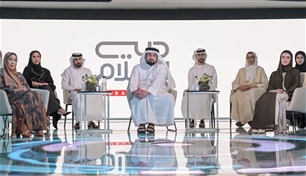أحمد بن محمد يعتمد استراتيجية دبي للإعلام الجديدة