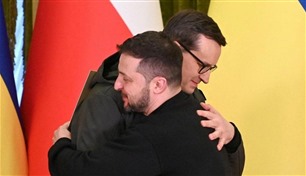فتيل الخلاف يشتعل بين بولندا وأوكرانيا.. مورافيتسكي لزيلينسكي: توقف عن إهانة البولنديين