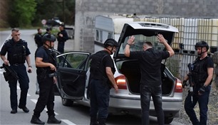 بوريل يدين "الهجوم البشع" على شرطة كوسوفو