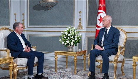 التوتر يشتد بين "اتحاد الشغل" والرئيس التونسي 