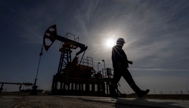 النفط يرتفع بعد تعطل صادرات كازاخستان وروسيا 
