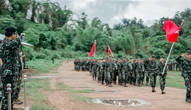 تحالف المتمردين يؤكد التزامه بإنهاء "الديكتاتورية" في ميانمار