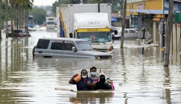 إجلاء 25 ألف شخص في ماليزيا بسبب الفيضانات