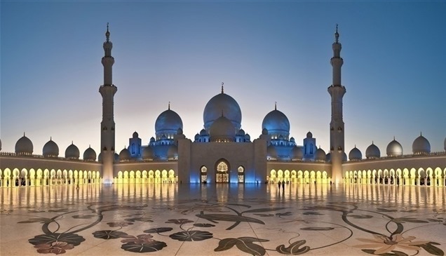 جامع الشيخ زايد الكبير يسلط الضوء على مواضيع مجتمعية بسلسلة ثقافية جديدة 