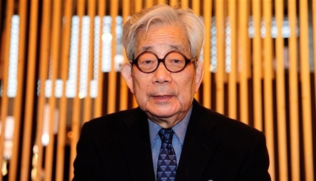 وفاة الياباني "كنزابورو أوي" الحائز نوبل للآداب عن 88 عاماً