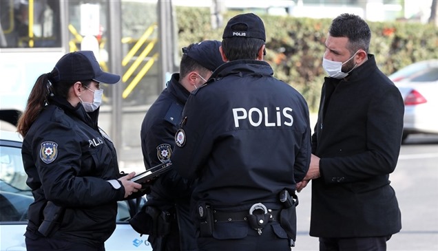 تركيا توقف 8 أشخاص بتهمة تمويل داعش 