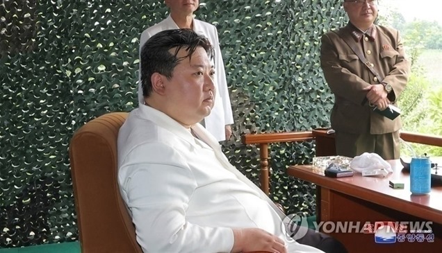 أطلق بإشراف الزعيم.. ماذا تعرف عن صاروخ كوريا الشمالية "الأقوى"؟