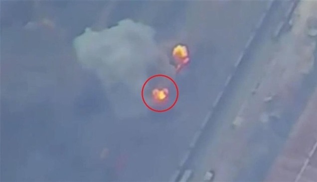 شاهد.. الدفاع الروسية تنشر فيديو يظهر تدمير قطار أوكراني محمل بالذخائر