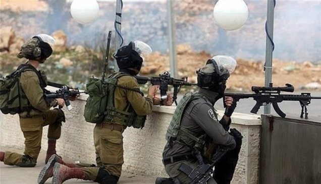 مقتل فلسطيني وإصابة العشرات بمواجهات مع الجيش الإسرائيلي 