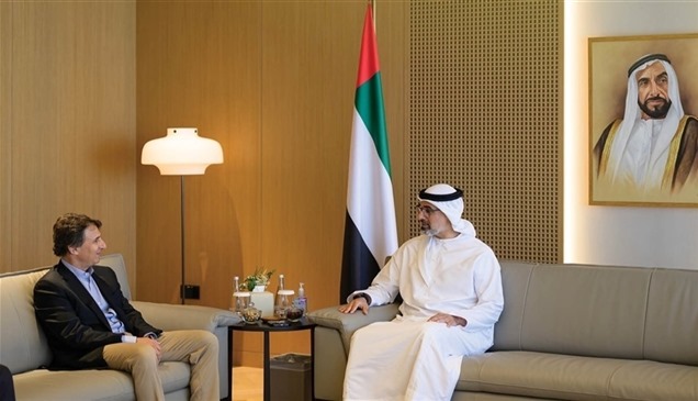 خالد بن محمد بن زايد يلتقي الرئيس التنفيذي لشركة أبولو غلوبال مانجمنت