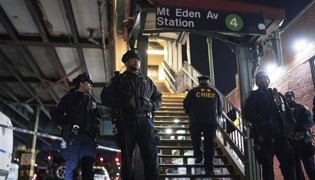قتيل و5 جرحى بإطلاق نار في محطة للمترو في نيويورك