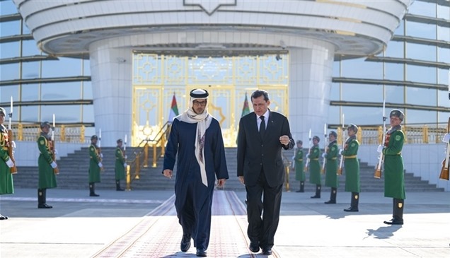 منصور بن زايد يبحث مع رئيس تركمانستان في عشق آباد تعزيز التعاون بين البلدين