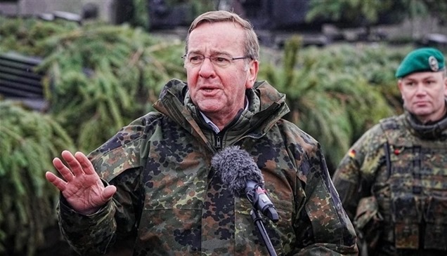 وزير الدفاع الألماني يؤيد تعزيز التأمين العسكري في البوسنة والهرسك