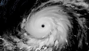 الفلبين.. الإعصار "ماوار" يضرب شمال البلاد 