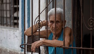 كوبا.. اقتصاد الرفوف الخاوية